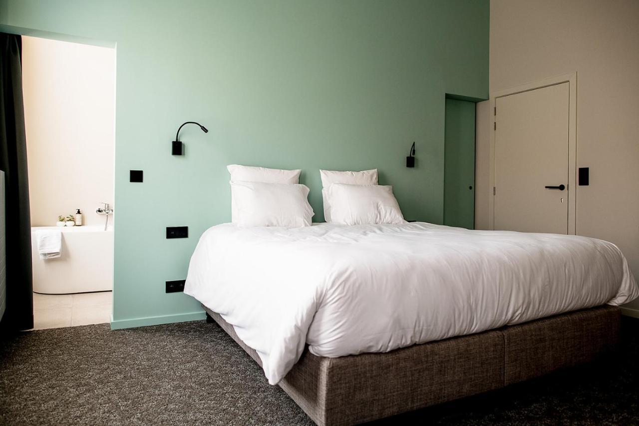 Hotel De La Poste Ellezelles Екстериор снимка