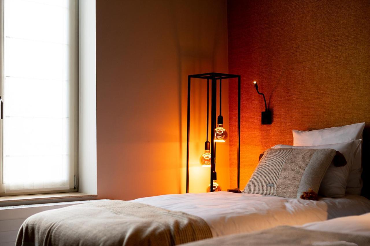 Hotel De La Poste Ellezelles Екстериор снимка